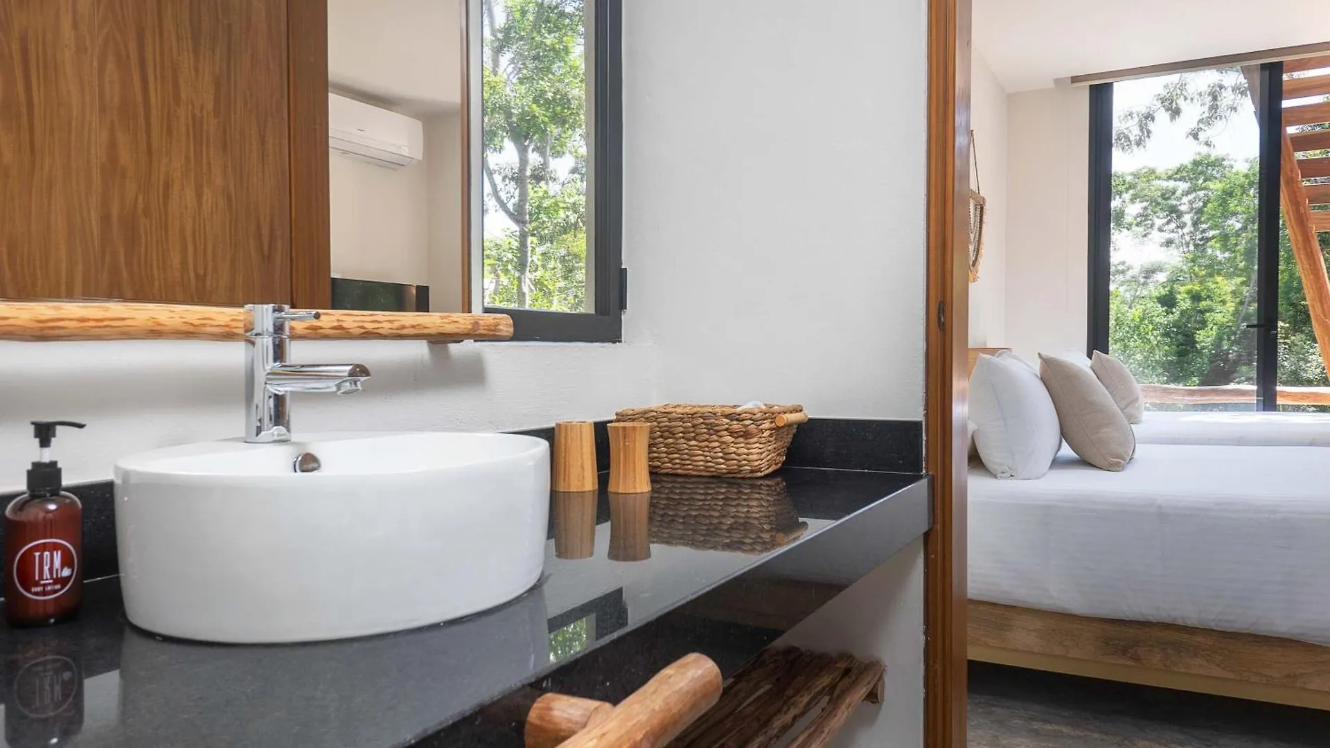 Holiday home Twin Villas 8Br, Concierge, Gated ,Jacuzzi, Paddle Court Tulum Mexico