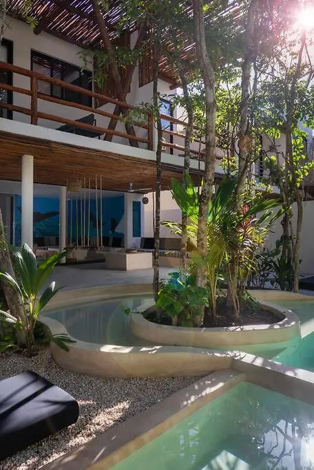 Holiday home Twin Villas 8Br, Concierge, Gated ,Jacuzzi, Paddle Court Tulum Mexico