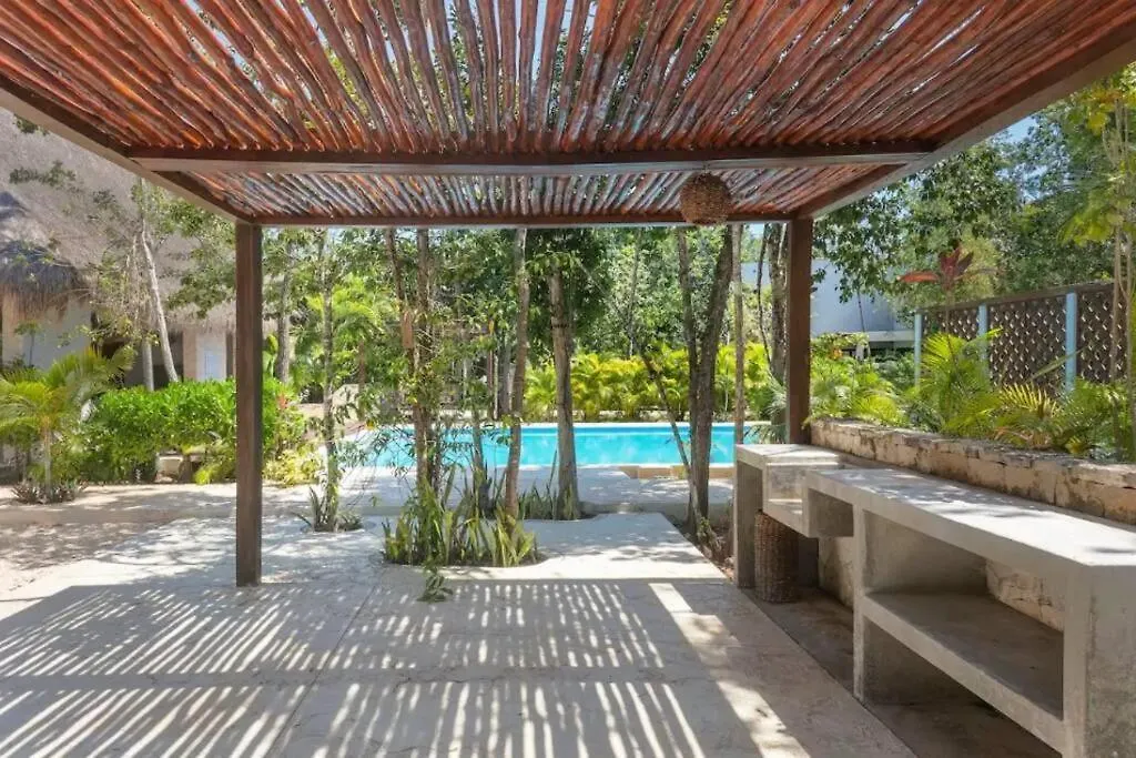 Twin Villas 8Br, Concierge, Gated ,Jacuzzi, Paddle Court Tulum