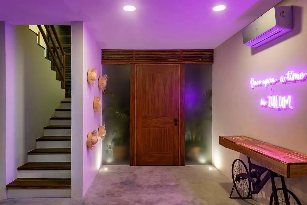 Holiday home Twin Villas 8Br, Concierge, Gated ,Jacuzzi, Paddle Court Tulum