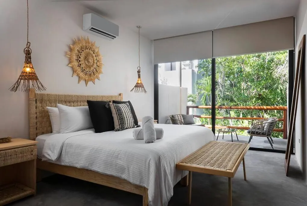 Twin Villas 8Br, Concierge, Gated ,Jacuzzi, Paddle Court Tulum Mexico